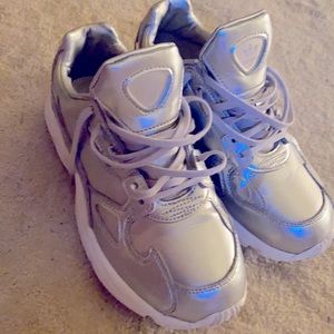 Adidas falcon sneakers